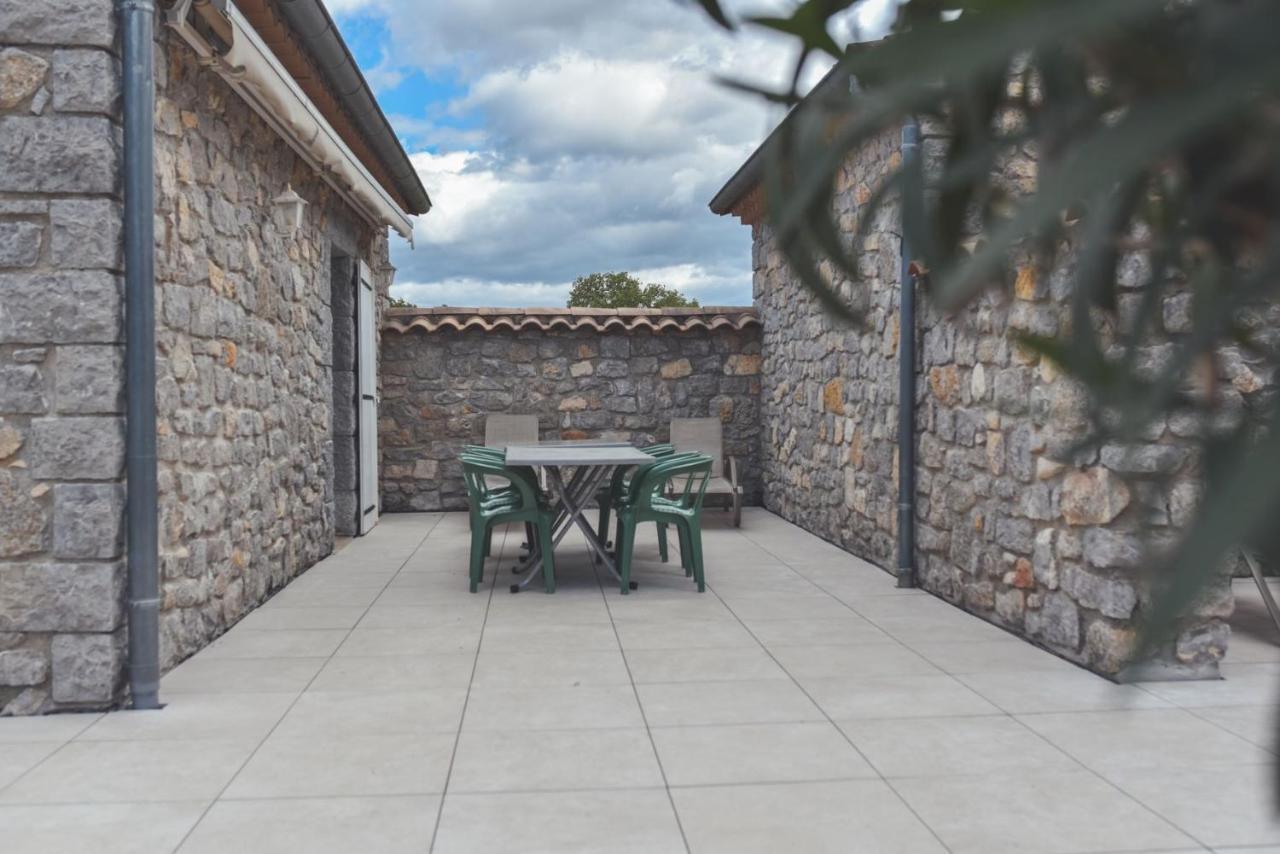 רויומס Chateau De Chaussy מראה חיצוני תמונה